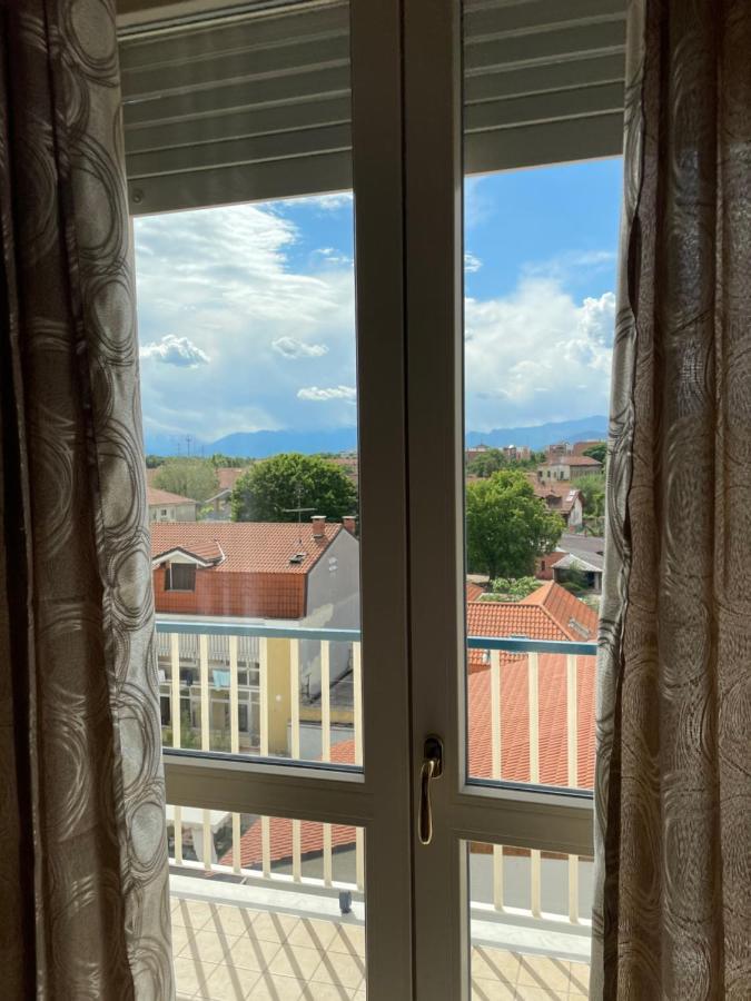 Rosa Vacanza E O Lavoro Nichelino Exteriér fotografie